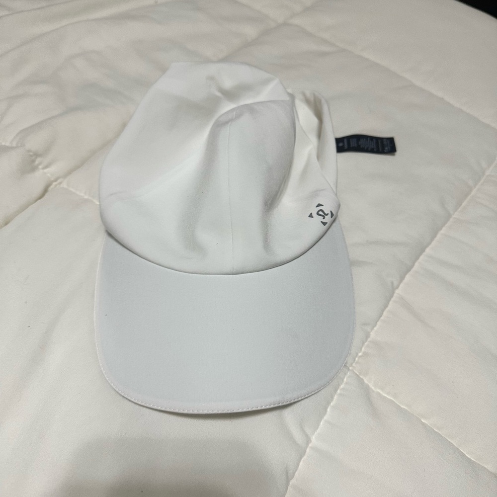 Lululemon Fast & Free running hat 🤍
